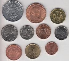 Kis dekoratív fa kincses ládika klf hajós érmékkel T:vegyes