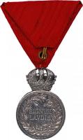 1911-. "Ezüst Katonai Érdemérem vörös szalagon" jelzett ezüst kitüntetés eredeti adományoz...