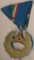 1947. "Közbiztonsági Bronz Szolgálati Jel" bronz kitüntetés mellszalagon T:2
Hungary 1947....