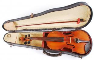 Conservatory violin jelzésű régi hegedű tokkal és vonóval jó állapotban / old violin with fiddle cas...