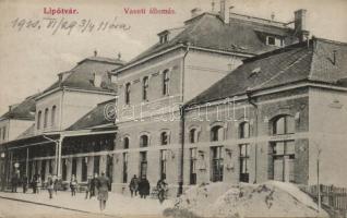 Lipótvár railway station