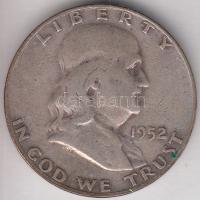 Amerikai Egyesült Államok 1952D 1/2$ Ag "Franklin" T:3
USA 1952D Half Dollar Ag "Fran...