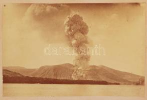 1888 Dr. Szőgyén Leó: Vulcano. Vintage fotó, celloidin,kartonra kasírozva, jelzett, hátoldal felirat...