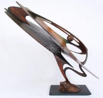 Szócska László (1951-): Szerelem. Fa, damil, fém, jelzett 1/1, apró hiba a talpán, m:55 cm, h:68 cm,...