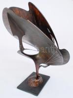 Szócska László (1951-): Szerelem. Fa, damil, fém, jelzett 1/1, apró hiba a talpán, m:55 cm, h:68 cm,...