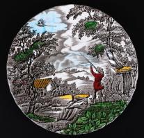 The Hunter, vadászjelenetekkel díszített, máz alatt részben kézzel festett, jelzett Myott porcelán t...