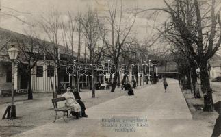 Előpatak promenade with Kásás restaurant