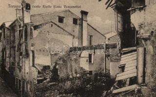 Treviso, Vicolo Rialto, damaged buildings