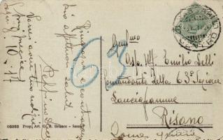 Sassari, Piazza Tola, statue