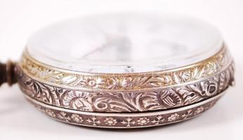 cca 1880-1890 Növényi arabeszkkel díszített, ezüst (Ag) tokos, kulcsos zsebóra 800-as tisztaságú svá...