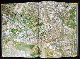 Budapest. Szerk: Székely László. Pécs, 2004, Székely és Társa Kiadó. Kartonált, Papír védőborítóval