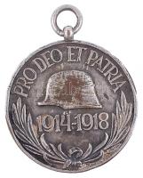 1918. Magyar Háborús Emlékérem kardokkal, sisakkal "Pro Deo et Patria" ezüstözött Br kitüntetés mellszalagon "BRONZ" jelzéssel T:2- k. Hungary 1918. Commemorative Medal for World War I for combatants, tombac medal on wartime ribbon, with "BRONZ" hallmark C:VF scratched