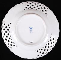 Két kardos jelzéssel, áttört kis tálka, matricás, hibátlan, d:15 cm