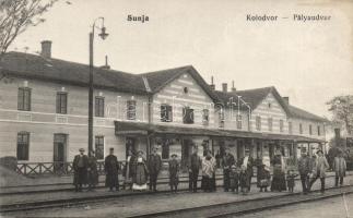 Sunja railway station