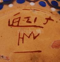 7 db-os porcelán főleg figurális tétel, jelzettek, hibátlanok 7-26 cm