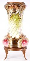 Bronzírozott fém lábakon álló, nagyméretű, plasztikus díszítésű, aranyozott, színes mázas majolika v...
