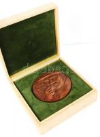 Palotás József (1947-): Móra Ferenc-Díj. kiemelkedő muzeológusoknak járó állami bronz plakett kitünt...