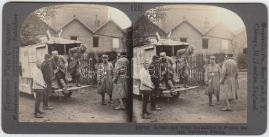 cca 1918 I. világháború. Brit Vöröskereszt Észak-Franciaországban. Sztereófotó / cca 1918 World War I. British Red Cross ambulance in Northern-France. Stereo photo