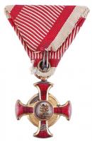 1916. "Arany Érdemkereszt a Vitézségi Érem szalagján" aranyozott bronz kitüntetés, szalago...