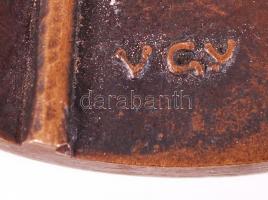 Várhelyi György (1942-): Virágszál. Plakett, bronz, jelzett, d:9 cm