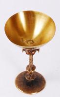 Muharos Lajos (1941-): Kehely. Bronz és réz, jelzés nélkül, ferde és a kehely rész enyhén horpadt a ...