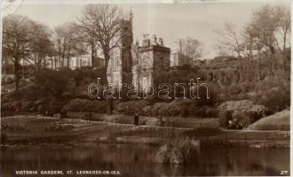 St Leonards-on-Sea, Victoria gardens (small tear)