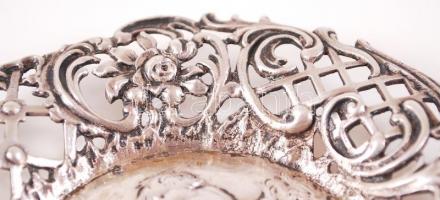 Bacchus áttört ezüst (Ag.) tálka, jelzett, d: 10 cm, nettó:64 g / Silver Bacchus saucer