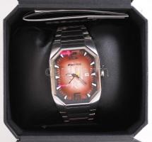 Police márkájú karóra, eredeti dobozában, jótállási jeggyel, 11×8 cm
