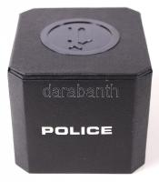 Police márkájú karóra, eredeti dobozában, jótállási jeggyel, 11×8 cm