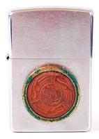 Zippo jubileumi öngyújtó, eredeti bőrtokban,7×4 cm