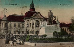 Nagybecskerek statue of Ernő Kis (fl)