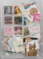 308 db levélzáró, reklámbélyeg stb. klf országokból
