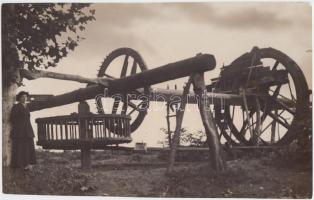 1943 Kerny István (1879-1963): Vízemelő és öntözőgépek Zuglóban. Vintage fotó, feliratozva, 14,5x23cm