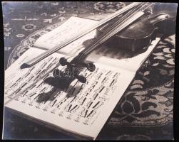 1935 Pöltinger Gusztáv: Csendélet, vintage alkotás. / 1935 Still life. Vintage photo 24x30 cm