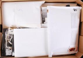 1950-1990 999 darabos fotótétel, kfl méretekben, sokféle színes témáról, vegyes minőségben