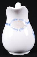 Zsolnay tejkiöntő, jelzett, apró mázhibával, m:8 cm