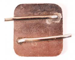 BKV-és zománcozott kitüző, 3×4 cm