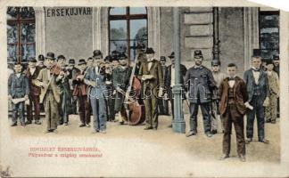 Érsekújvár railway station, gypsy band, vissza So. Stpl (EB)