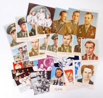 cca 1959-1980 Űrhajózással, a világűr meghódításával kapcsolatos tétel: korabeli újságcikkek, képesl...