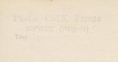 1935 Csík Ferenc (1894-1984): Napon. Vintage fotó, hátoldalán szerzői pecséttel, 13x17cm