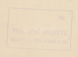 cca 1940 Dulovits Jenő (1903-1972): Korán reggel. Vintage fotó, hátoldalán szerzői pecséttel (kis sé...