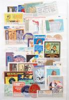 2.200-2.400 nagyrészt régi levélzáró, reklámbélyeg sok érdekességgel, ritkán látható anyaggal 30 lap...