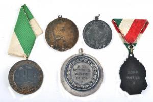 ~1950-1970. 5db különféle fém sportérem, kettő szalagon T:vegyes
