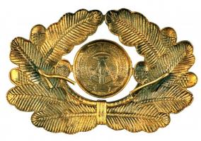 4db különféle nagyméretű Br jelvény T:vegyes