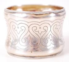 Ezüst (Ag.) szalvétagyűrű, cizellált, apró horpadásokkal d:4,5 cm, nettó:19 g