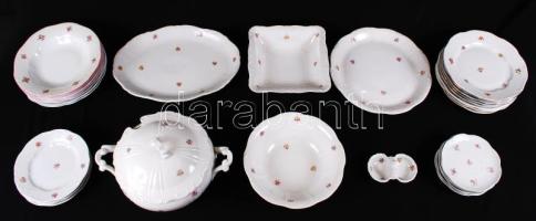 Háború előtti majdnem nagy Zsolnay porcelán készlet leveses, pecsenyés és süteményes tálak 8-8 db lapos és mélytányér, 4 db kistányér, 6 db süteményes tányér, sótartó jó állapotban /  Pre-war Zsolnay dish set