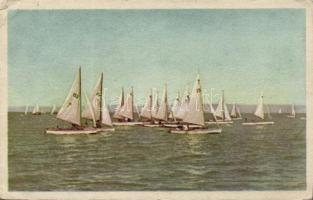 42 db modern, közlekedéssel kapcsolatos képeslap / 42 modern transport motive postcards