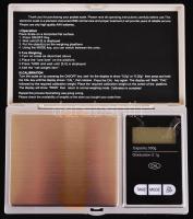 Constant ékszermérleg eredeti dobozában, leírással /
Constant pocket scale with description in origi...