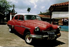 20 db modern közlekedés témájú, vegyes minőségű motívumlap, főként repülőt, autót, hajót, vonatot ábrázoló lapok, köztük néhány városképeslap / 20 modern transport motive postcards: plane, car, ship, train postcards, including some topographic postcards