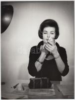 1965-1970 2db fotó Takács Mari TV-bemondónőről, 18x24cm